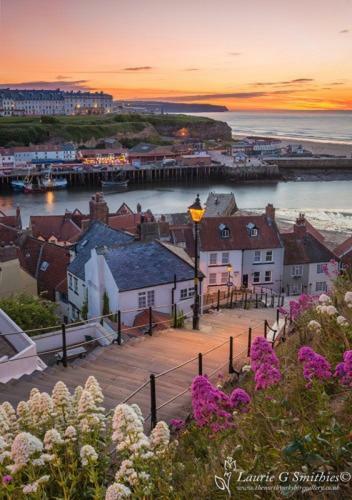 See Glympse Whitby Exterior foto